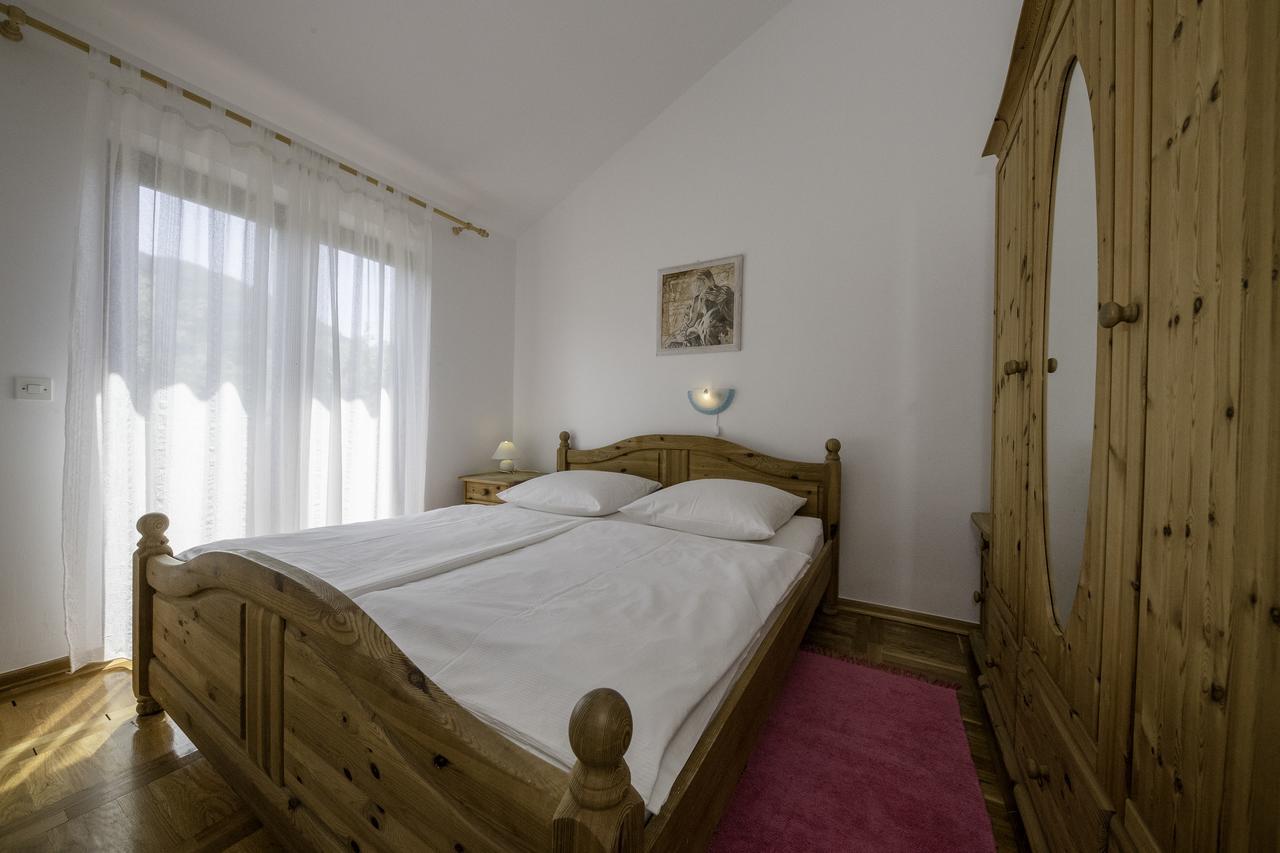 Apartments Dedic Supetarska Draga Exterior photo