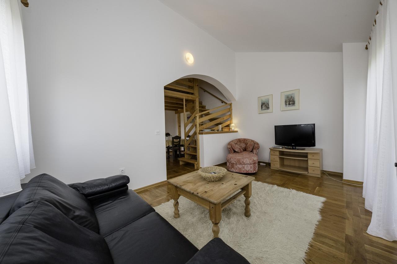 Apartments Dedic Supetarska Draga Exterior photo